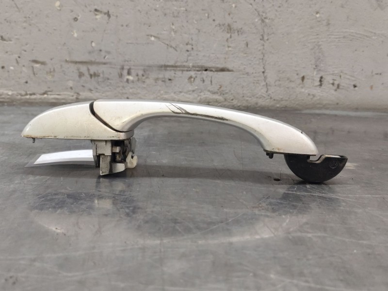 Recambio de maneta exterior delantera derecha para dodge caliber s referencia OEM IAM   