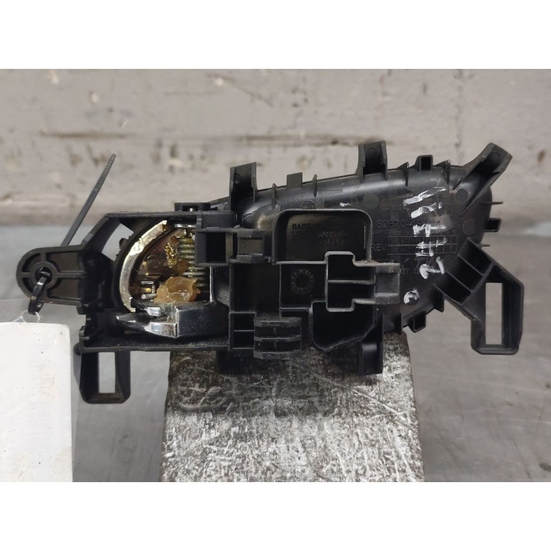 Recambio de maneta interior delantera derecha para nissan qashqai ii (j11, j11_) 1.5 dci referencia OEM IAM   