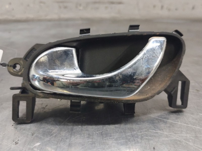 Recambio de maneta interior delantera izquierda para nissan qashqai ii (j11, j11_) 1.5 dci referencia OEM IAM   