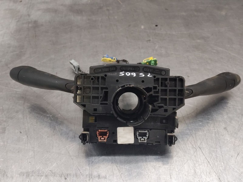 Recambio de mando multifuncion para citroën berlingo 1.9 d x plus familiar referencia OEM IAM 251494  