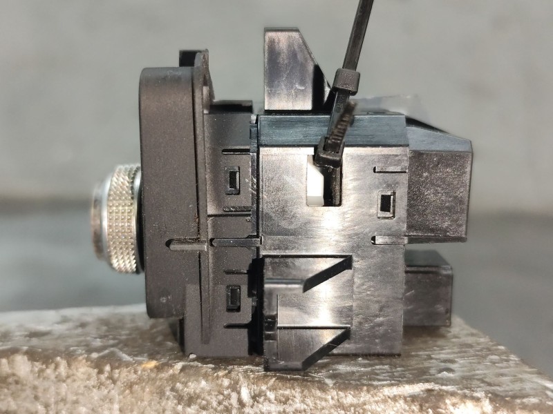 Recambio de mando multifuncion para audi q7 (4mb, 4mg, 4mq) 3.0 tdi quattro referencia OEM IAM 4M1919616B  