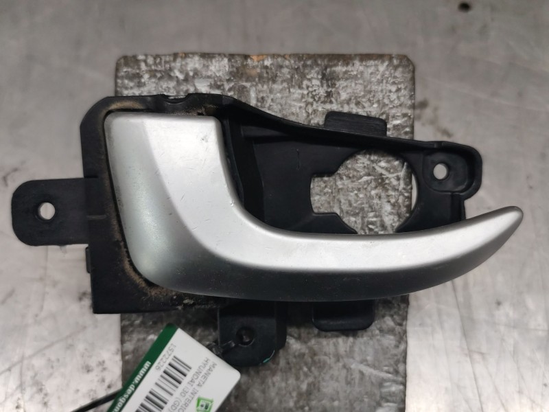 Recambio de maneta interior delantera derecha para hyundai i30 (gd) 1.6 crdi referencia OEM IAM 82613GD000  