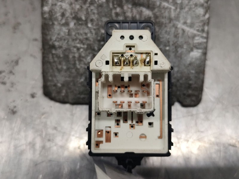 Recambio de mando retrovisor para hyundai i30 (gd) 1.6 crdi referencia OEM IAM 39Y4811110  