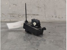 Recambio de mando elevalunas trasero izquierdo para hyundai i30 (gd) 1.6 crdi referencia OEM IAM   