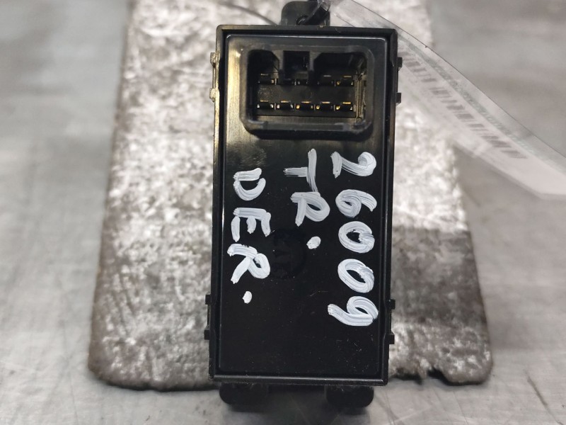 Recambio de mando elevalunas trasero izquierdo para hyundai i30 (gd) 1.6 crdi referencia OEM IAM   