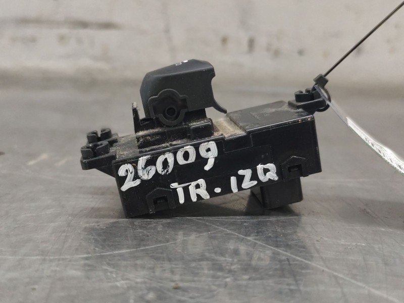 Recambio de mando elevalunas trasero izquierdo para hyundai i30 (gd) 1.6 crdi referencia OEM IAM   