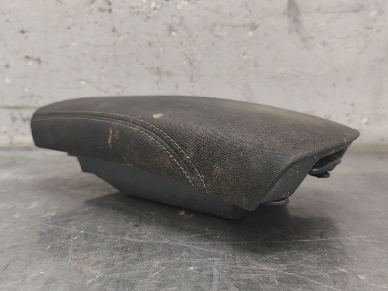 Recambio de apoyabrazos central para nissan qashqai ii (j11, j11_) 1.5 dci referencia OEM IAM   