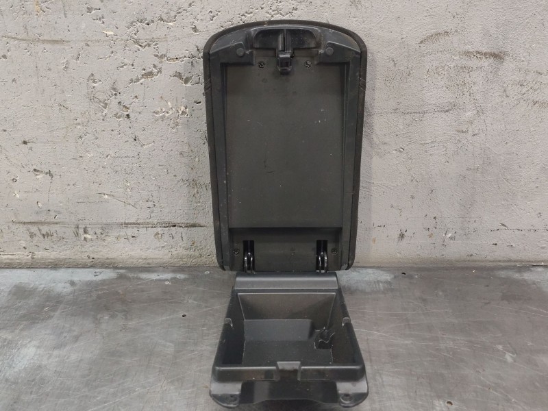 Recambio de apoyabrazos central para nissan qashqai ii (j11, j11_) 1.5 dci referencia OEM IAM   