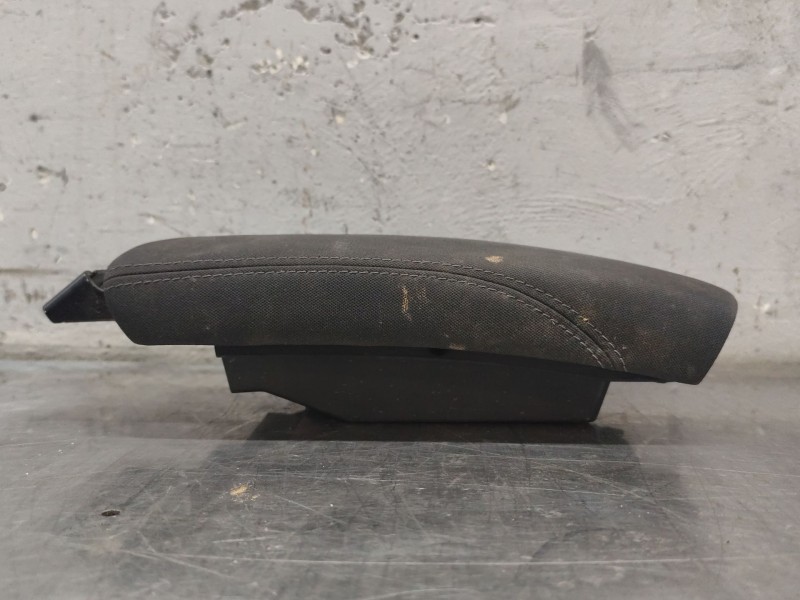 Recambio de apoyabrazos central para nissan qashqai ii (j11, j11_) 1.5 dci referencia OEM IAM   