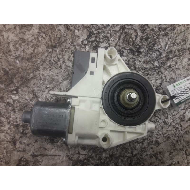 Recambio de motor elevalunas trasero izquierdo para peugeot 407 sw premium referencia OEM IAM 0130822201 999065103 6 PINS
