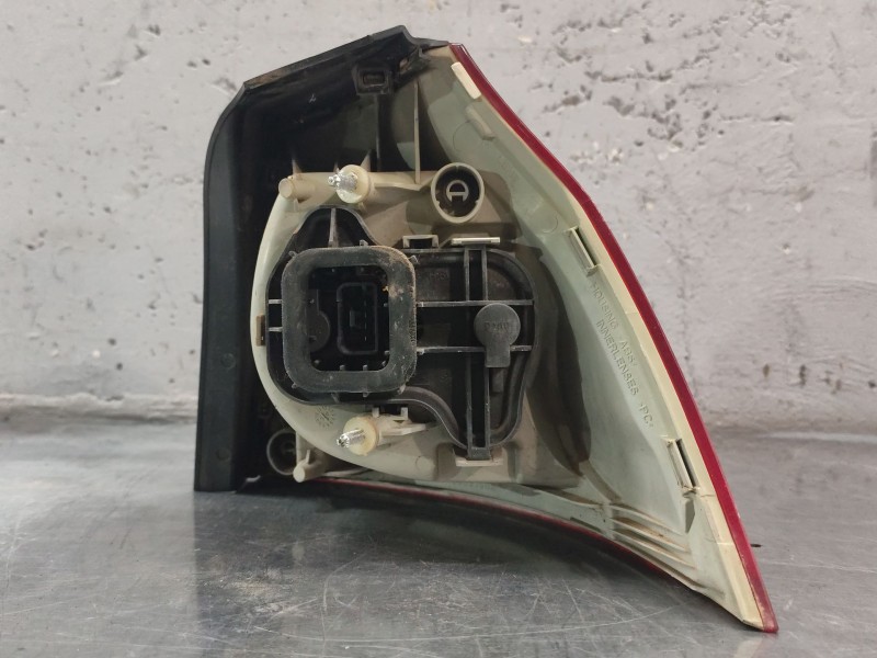 Recambio de piloto trasero izquierdo para volkswagen golf v berlina (1k1) conceptline (e) referencia OEM IAM   