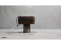 Recambio de buje para iveco eurotrakker (mp) 7.8 diesel referencia OEM IAM 4459027 2476811 BULON MANGUETA 2