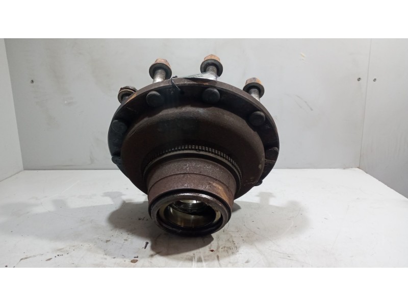 Recambio de buje delantero para iveco eurotrakker (mp) 7.8 diesel referencia OEM IAM 42115016 42129305 