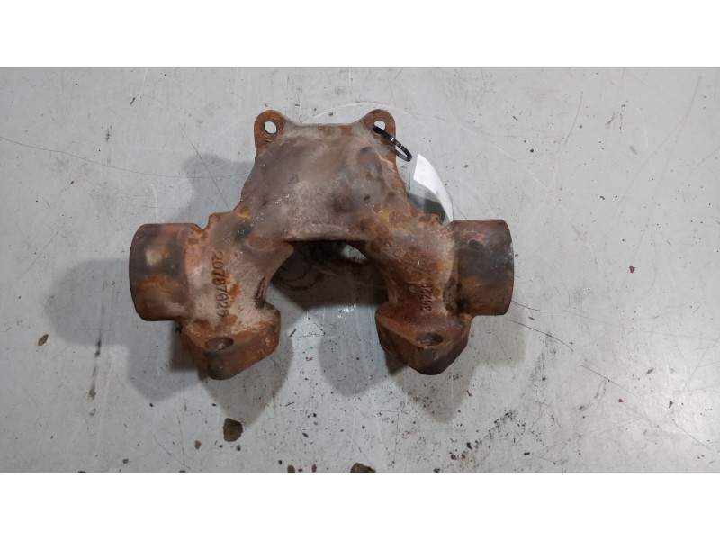 Recambio de colector escape para renault premium route 2006 10.8 diesel referencia OEM IAM 20787625  