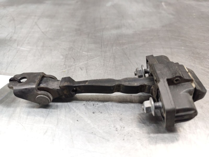 Recambio de retenedor puerta para renault clio iv (bh_) 0.9 tce 90 referencia OEM IAM   