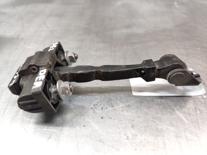 Recambio de retenedor puerta para renault clio iv (bh_) 0.9 tce 90 referencia OEM IAM   