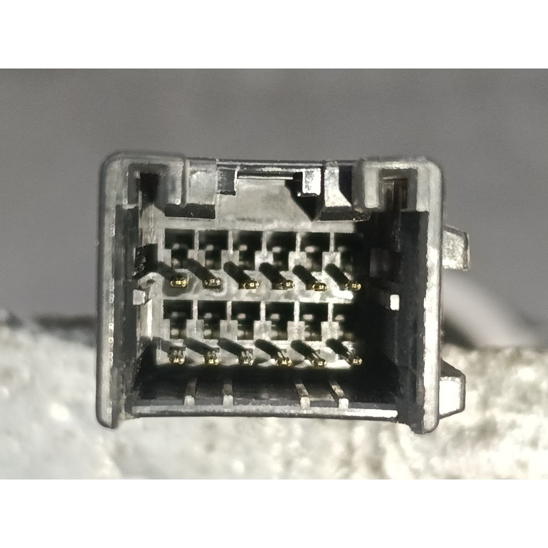 Recambio de consola central para iveco daily config. paquetería cabina simple 35s... batalla 3750 referencia OEM IAM   