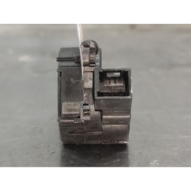 Recambio de motor cierre calefaccion para renault clio iv (bh_) 0.9 tce 90 referencia OEM IAM 0708121A  
