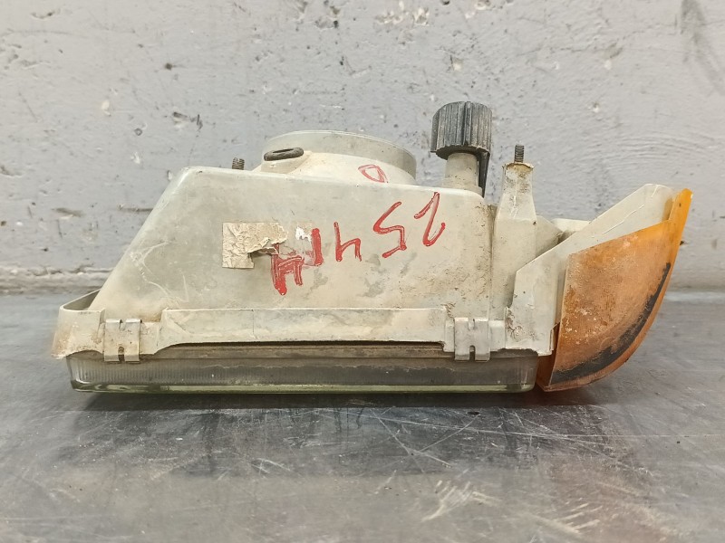 Recambio de faro derecho para seat marbella 0.9 cat referencia OEM IAM   