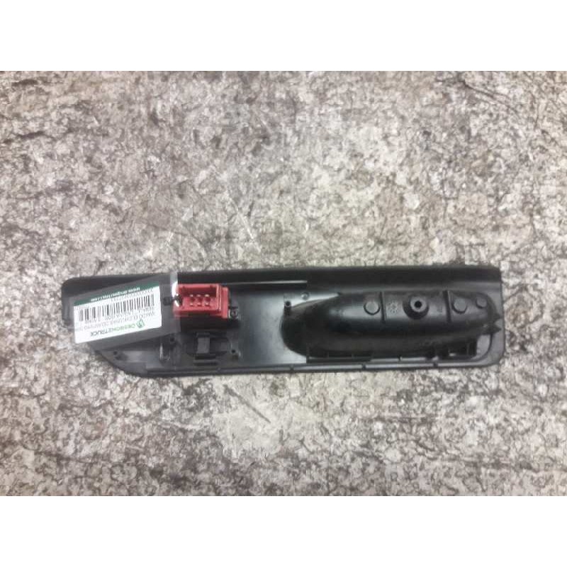 Recambio de mando elevalunas delantero derecho para renault laguna (b56) 1.8 anade referencia OEM IAM 7700822334 6 PINS 