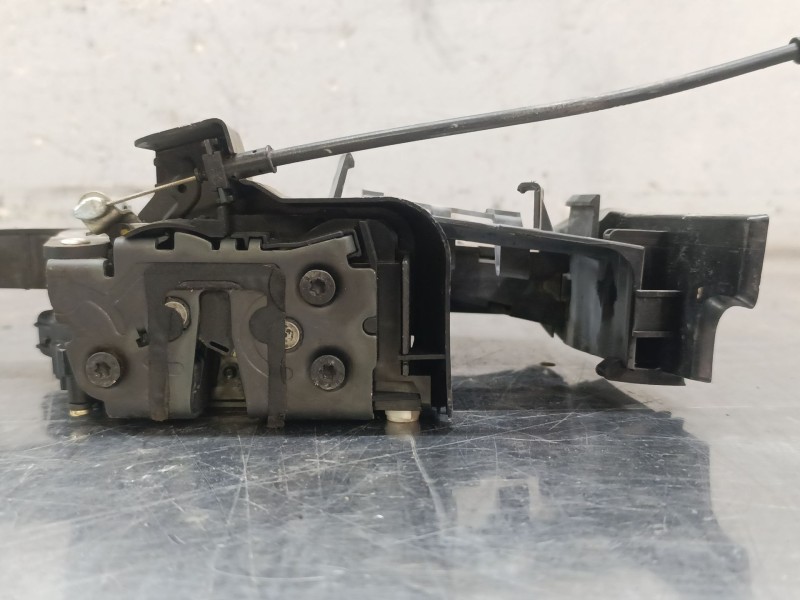 Recambio de cerradura puerta trasera izquierda para ford focus c-max (cap) ambiente (d) referencia OEM IAM   