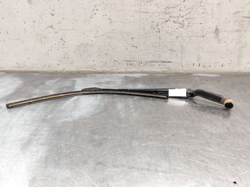 Recambio de brazo limpia delantero derecho para nissan qashqai ii (j11, j11_) 1.5 dci referencia OEM IAM   