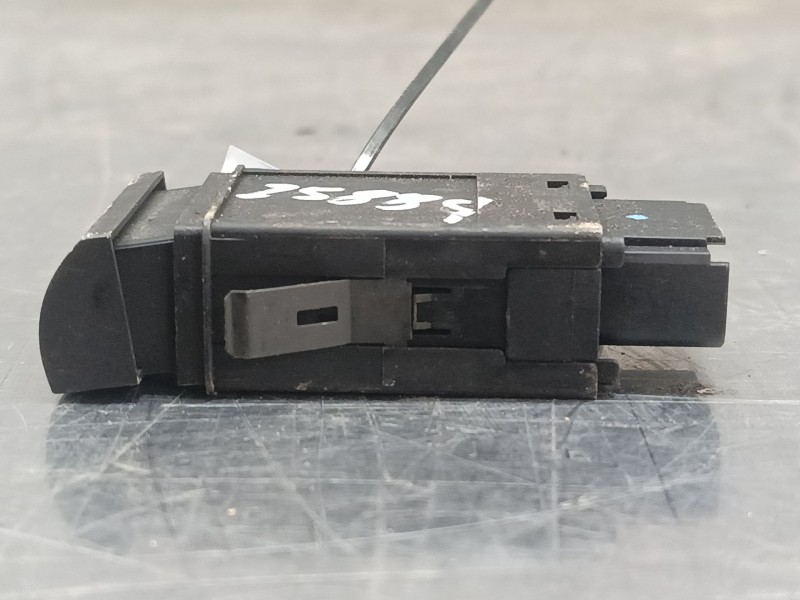 Recambio de warning para seat cordoba berlina (6k2) stella referencia OEM IAM 6K0953235B  