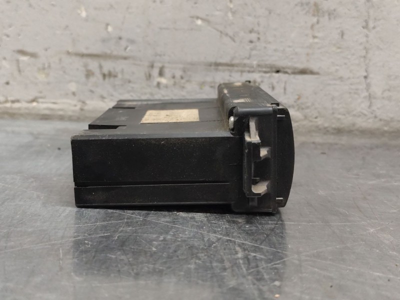 Recambio de mando calefaccion / aire acondicionado para seat leon (1m1) 1.6 16 v referencia OEM IAM 1M0820043E  