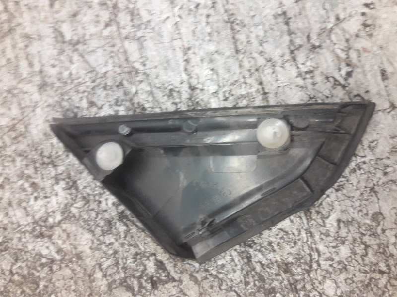 Recambio de moldura para citroen c4 berlina collection referencia OEM IAM 9653081177 9647011377 DELANTERA IZQUIERDA