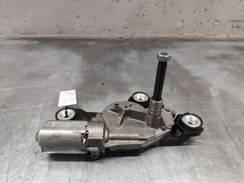 Recambio de motor limpia trasero para ford focus c-max (cap) ambiente (d) referencia OEM IAM 0390201823  