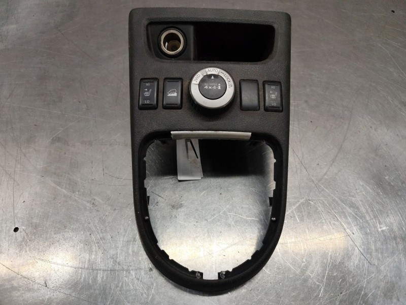 Recambio de consola central para nissan x-trail ii (t31) 2.0 dci 4x4 referencia OEM IAM   