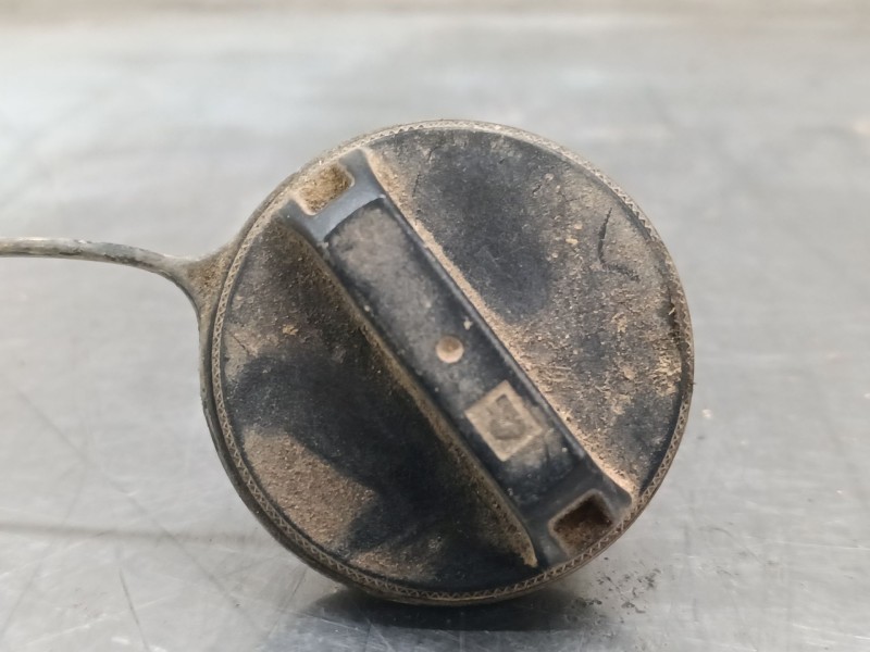 Recambio de tapa exterior combustible para nissan x-trail ii (t31) 2.0 dci 4x4 referencia OEM IAM   