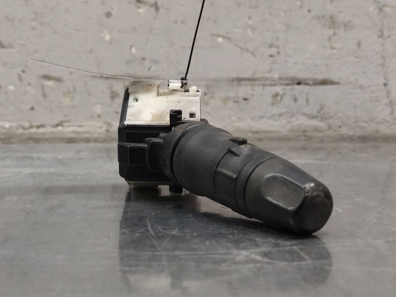 Recambio de mando luces para nissan x-trail ii (t31) 2.0 dci 4x4 referencia OEM IAM   