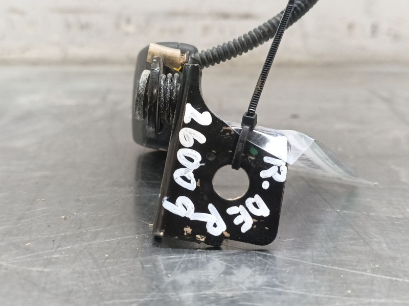 Recambio de enganche de cinturon trasero derecho para hyundai i30 (gd) 1.6 crdi referencia OEM IAM   