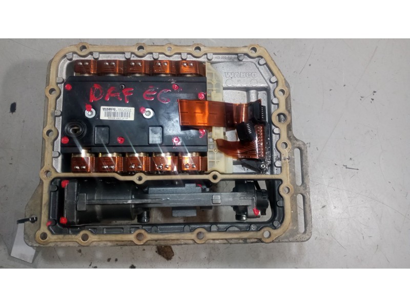 Recambio de selector caja cambios para daf serie xf106 referencia OEM IAM 4213550892 6009297018 