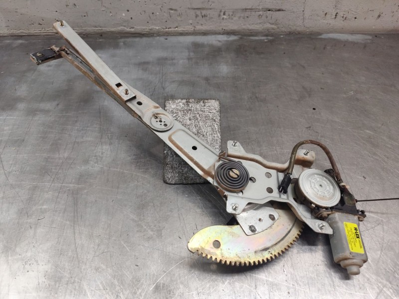 Recambio de elevalunas trasero derecho para kia carens 2.0 crdi ex monovolumen referencia OEM IAM XH004P0  