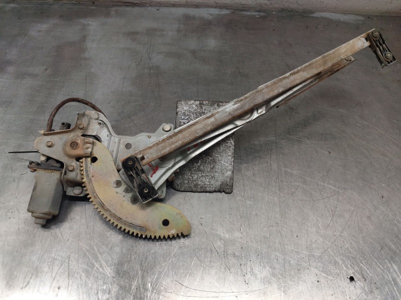 Recambio de elevalunas trasero derecho para kia carens 2.0 crdi ex monovolumen referencia OEM IAM XH004P0  