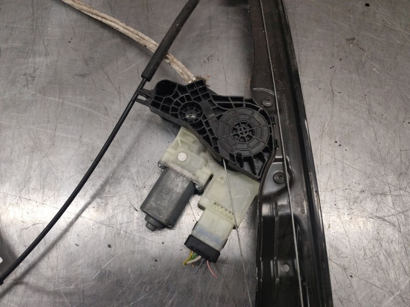 Recambio de elevalunas delantero derecho para peugeot 308 active referencia OEM IAM 9816271780  