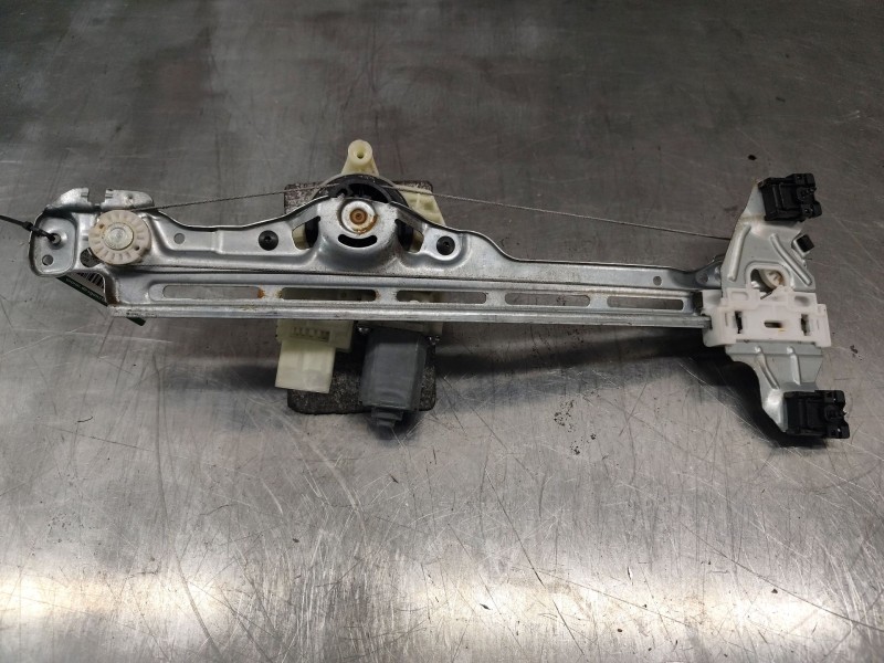 Recambio de elevalunas trasero izquierdo para peugeot 308 active referencia OEM IAM 986272080  