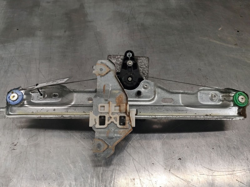 Recambio de elevalunas trasero derecho para nissan qashqai ii (j11, j11_) 1.5 dci referencia OEM IAM 827004EA0A  