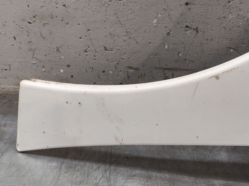 Recambio de aleta delantera izquierda para peugeot 207 sw confort referencia OEM IAM   