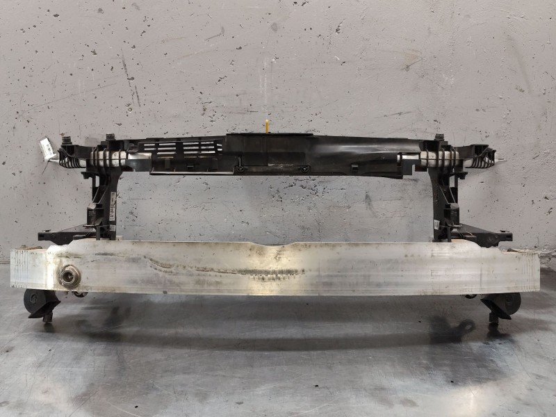 Recambio de panel frontal para mercedes-benz clase gla (x156) gla 200 (156.943) referencia OEM IAM   