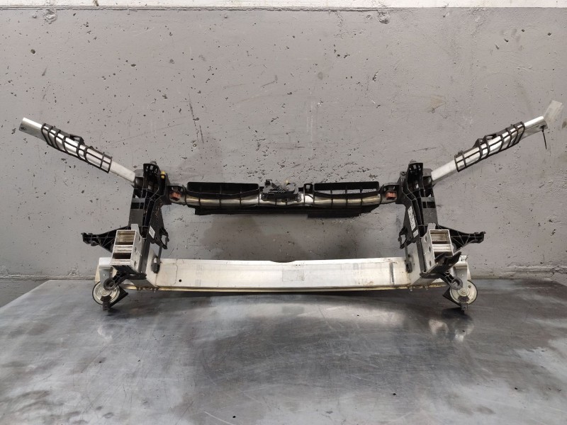 Recambio de panel frontal para mercedes-benz clase gla (x156) gla 200 (156.943) referencia OEM IAM   