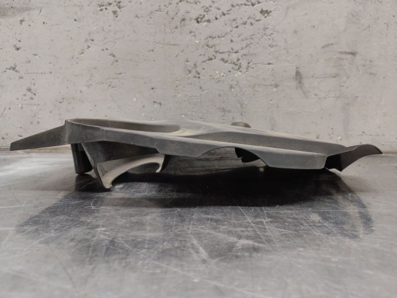 Recambio de tapa motor para mercedes-benz clase gla (x156) gla 200 (156.943) referencia OEM IAM   