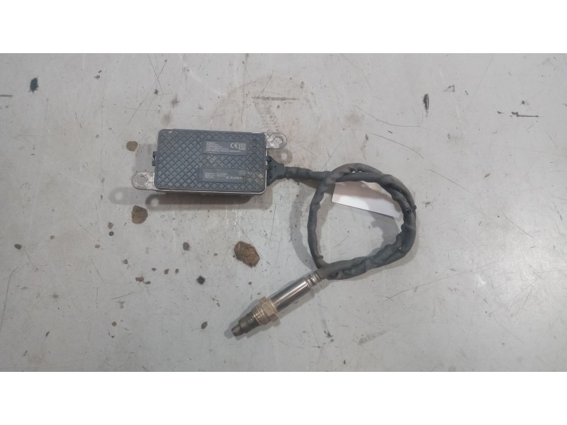 Recambio de sensor noxe para renault magnum ab 2005 12.8 diesel referencia OEM IAM 22827993  