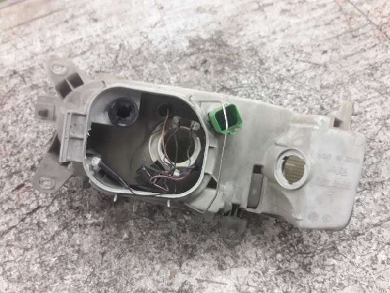 Recambio de faro izquierdo para ford escort berl./turnier atlanta berlina referencia OEM IAM   