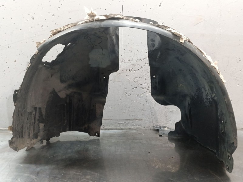 Recambio de paso de rueda delantero izquierdo para infiniti q30 1.5 d referencia OEM IAM   