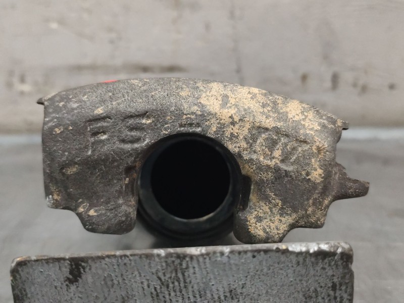 Recambio de pinza freno delantera derecha para volkswagen golf v (1k1) 1.9 tdi referencia OEM IAM   