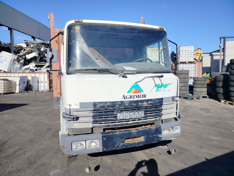 nissan trucks l35.09 del año 1989