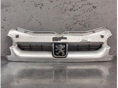 Recambio de rejilla delantera para peugeot partner (s1) combispace referencia OEM IAM   